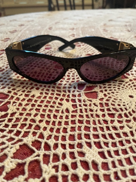 Givenchy Women\'s Cat Eye Sunglasses GV40055I, Black main image 5